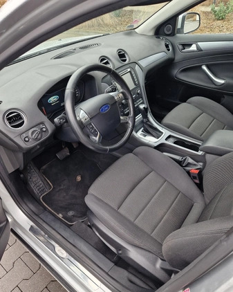 Ford Mondeo cena 30000 przebieg: 232000, rok produkcji 2014 z Wrocław małe 106